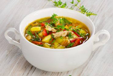 toyuq şorbası